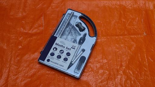 Buy & Sell Yardley Birmingham - Photos for 14‑Piece Maths Set in Reusable Case