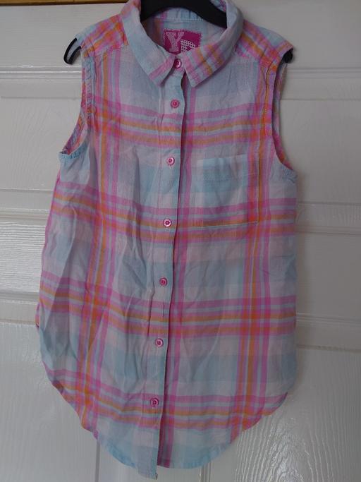 Buy & Sell Woodthorpe Charnwood - Photos for Girls sleeveless shirt size 9-10 years