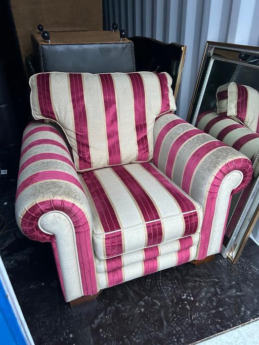 Buy & Sell Shiney Row Sunderland - Photos for Lounge fabric chair