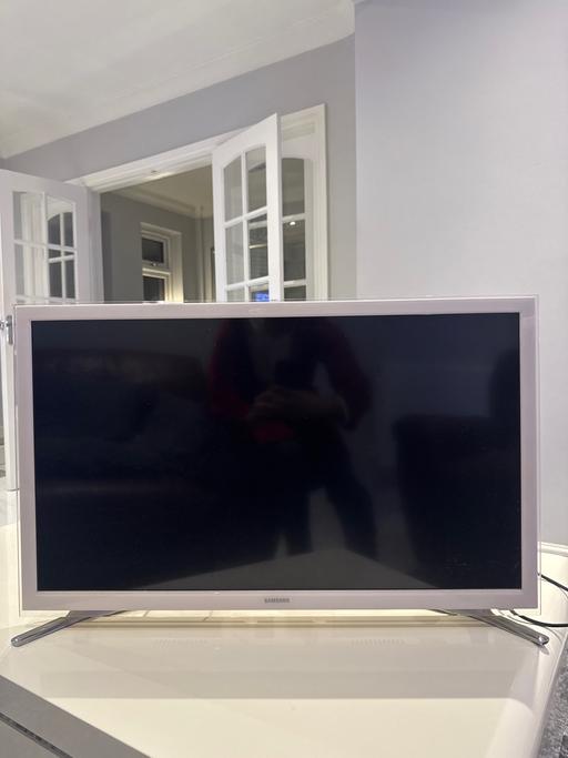 Buy & Sell Ilford Redbridge - Photos for Samsung 32” Smart LED TV