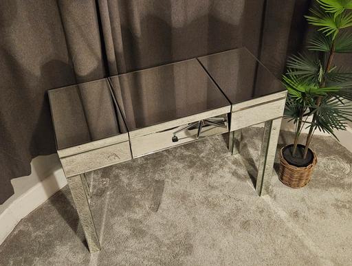 Buy & Sell Blakenhall Wolverhampton - Photos for Mirror dressing table or desk