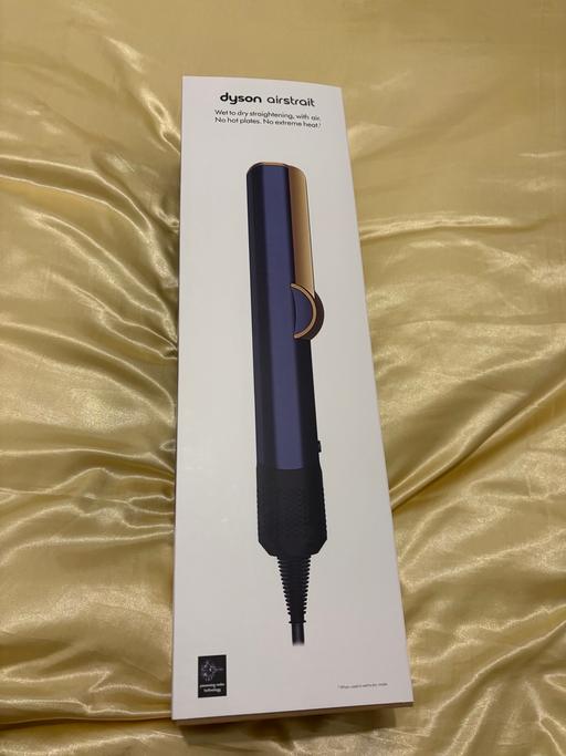 Buy & Sell Sands End South West London - Photos for Dyson Airstrait Blue & Onyx