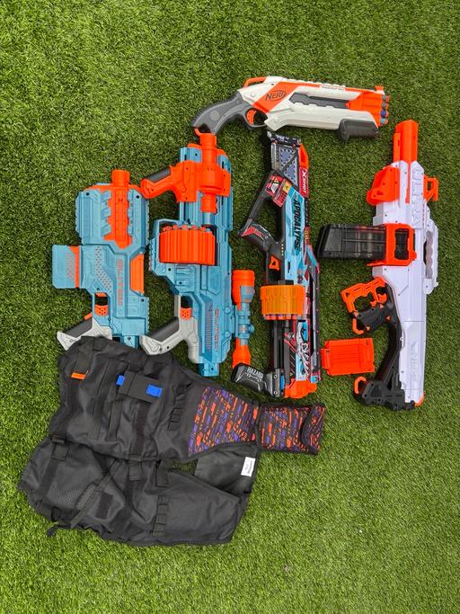 Buy & Sell Dentons Green Saint Helens - Photos for Set of nerf guns
