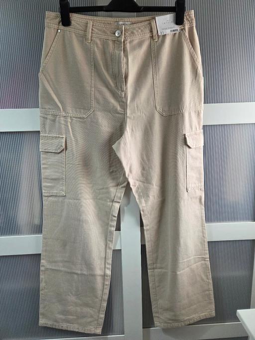 Buy & Sell Weston Point Halton - Photos for 🌟NEW🌟 Size 14 MATALAN beige cargo trousers