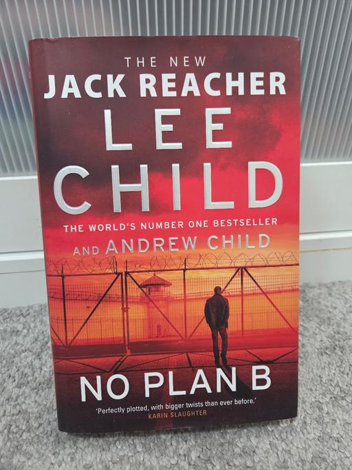 Buy & Sell Weston Point Halton - Photos for Lee Child No Plan B hardback book