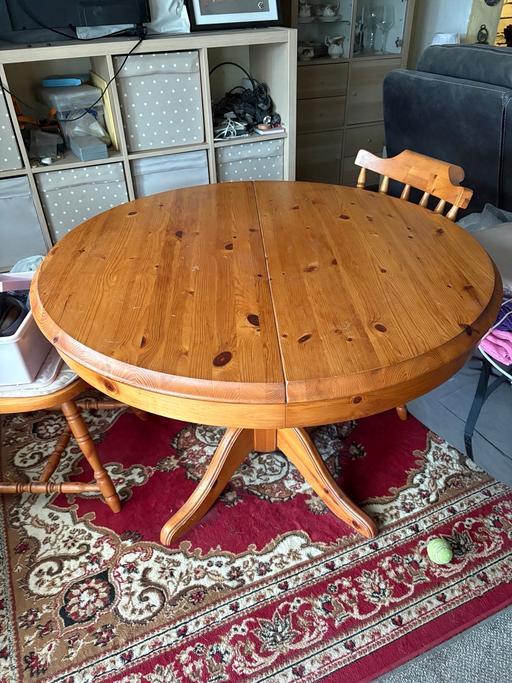 Buy & Sell Thurnscoe Barnsley - Photos for Round/ oval pine dining table and 4 chairs