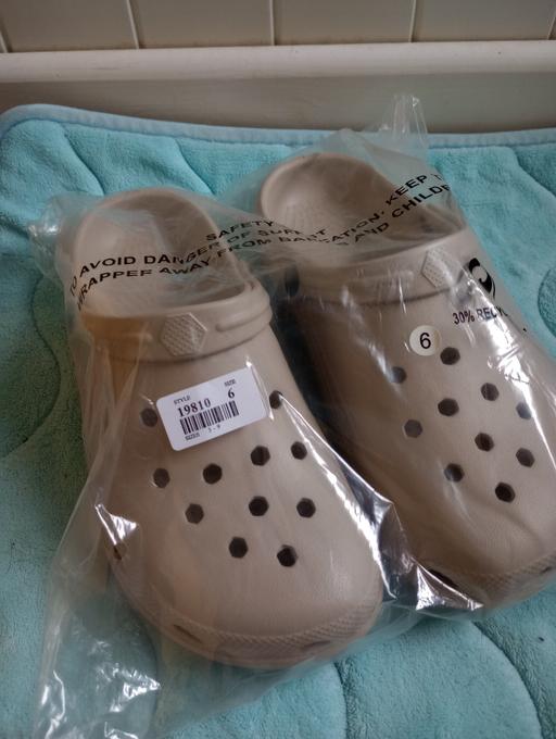 Buy & Sell Kings Norton Birmingham - Photos for Bnip Ladies Stone Sandals size 6