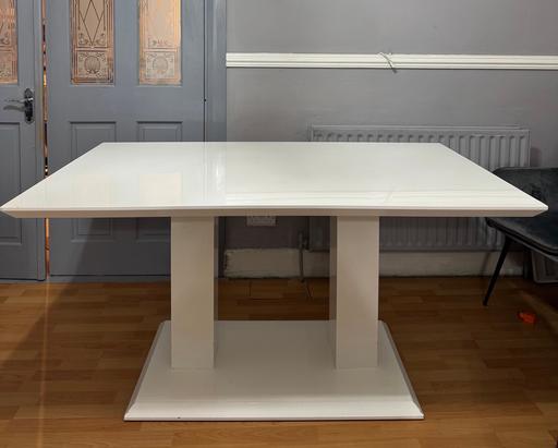 Buy & Sell East Ham East London - Photos for White gloss dining table