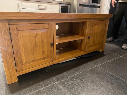 Buy & Sell Kingstanding Birmingham - Photos for Solid Oak TV Cabinet & Side Cabinet