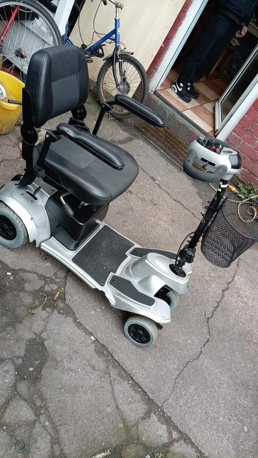 Buy & Sell Shard End Birmingham - Photos for electric scooter 4mph with charger