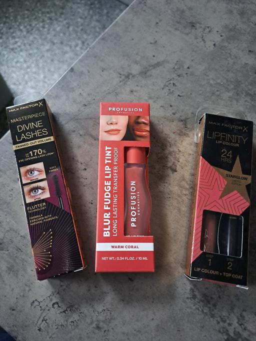 Buy & Sell Gleadless Valley Sheffield - Photos for makeup bundle