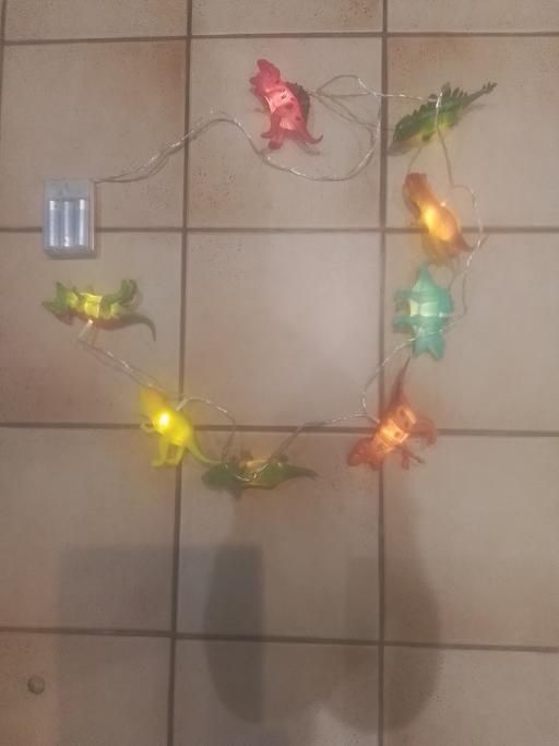 Buy & Sell Streetly Walsall - Photos for SET OF DINASAURS THAT LIGHT UP