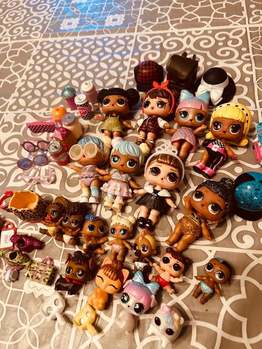 Buy & Sell Crookham Village Hart - Photos for lol surprise doll bundle