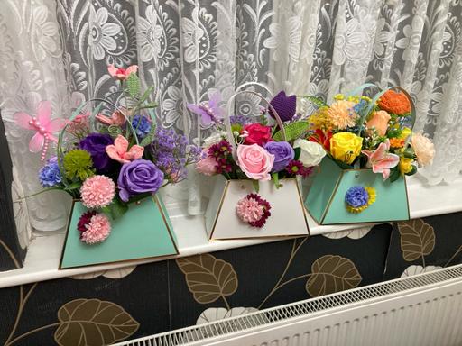Buy & Sell Rowley Village Sandwell - Photos for Mother’s Day flowers