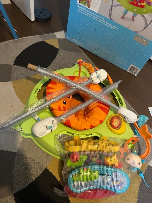 Buy & Sell Golds Hill Sandwell - Photos for Fisher-Price Roarin' Rainforest Jumperoo