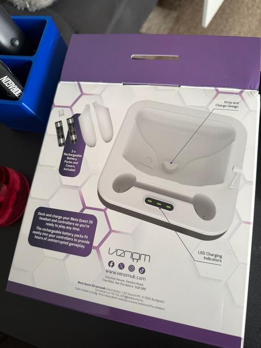 Buy & Sell Seacroft Leeds - Photos for Venom charging station for meta quest 3s