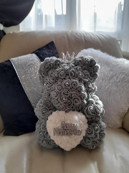 Buy & Sell Blackheath Royal Standard South East London - Photos for Mother’s Day foam rose bear