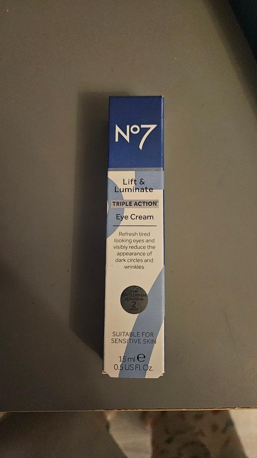 Buy & Sell Pentonville North London - Photos for no7 lift and laminate eye cream