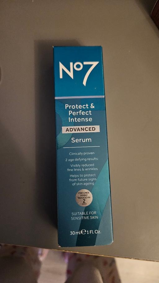 Buy & Sell Canonbury North London - Photos for Protect & Perfect Intense ADVANCED Serum
