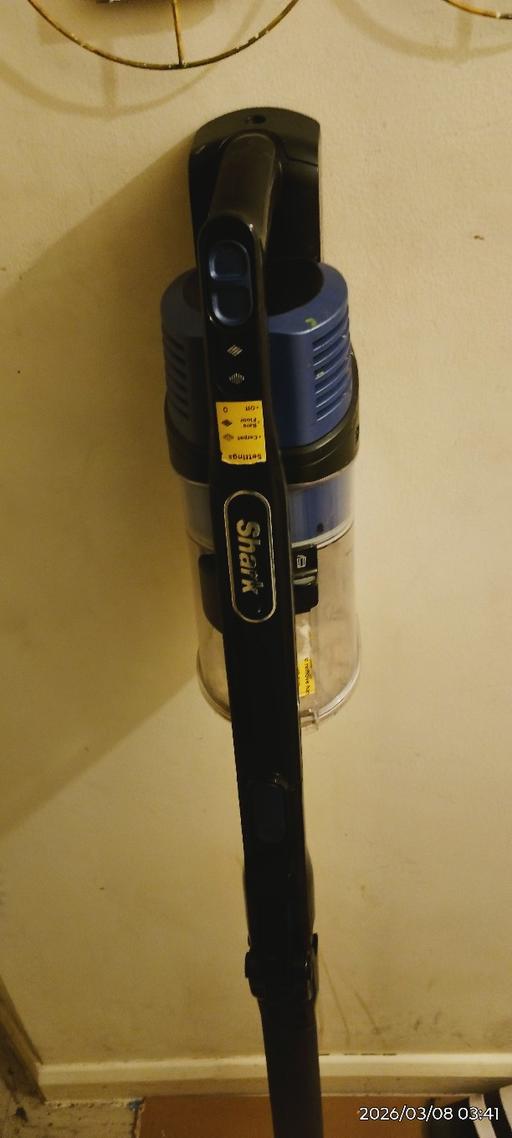 Buy & Sell Bow Church East London - Photos for shark wireless vacume