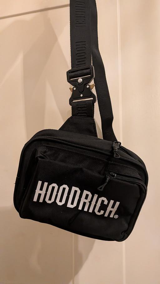 Buy & Sell East Dulwich South East London - Photos for Hoodrich Men's Hooded Cross Body Bag Men Kids