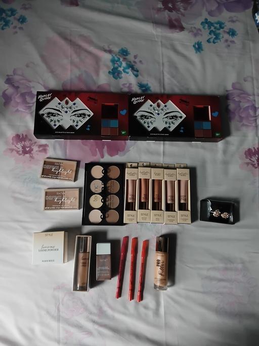 Buy & Sell Blakenhall Wolverhampton - Photos for Bundle of Lady's Makeup sets
