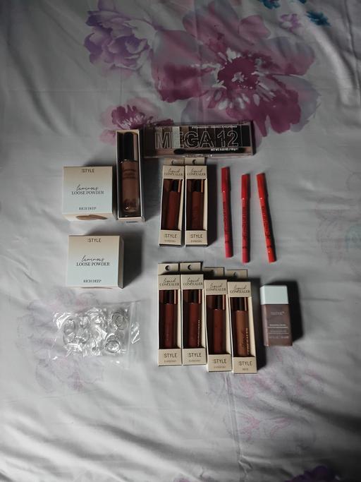 Buy & Sell Blakenhall Wolverhampton - Photos for Bundle of Lady's Makeup sets