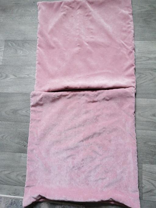 Buy & Sell Wednesfield Wolverhampton - Photos for (2) Cushion covers