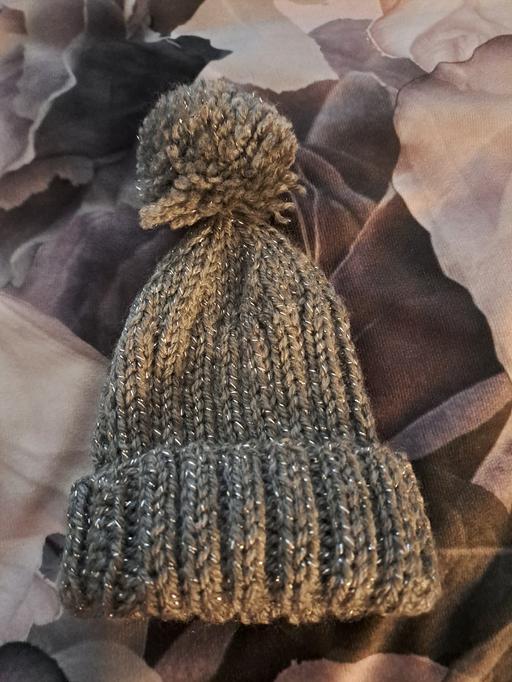 Buy & Sell Park Hill Sheffield - Photos for new born bobble hat