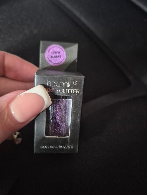 Buy & Sell Crumpsall Manchester - Photos for new Technic Loose Face & Body Glitter