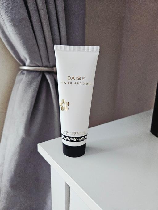 Buy & Sell Newton Doncaster - Photos for Marc Jacobs Daisy shower gel 75ml..NEW