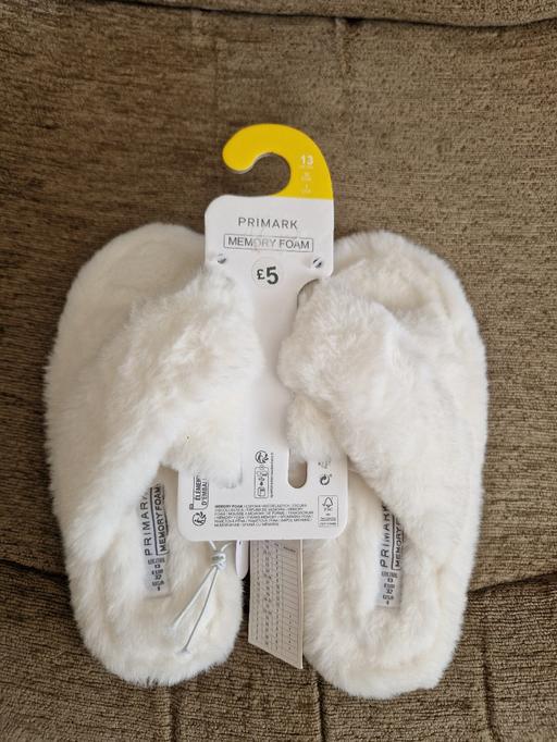 Buy & Sell Ramsgate Thanet - Photos for bn fluffy open slippers size 13