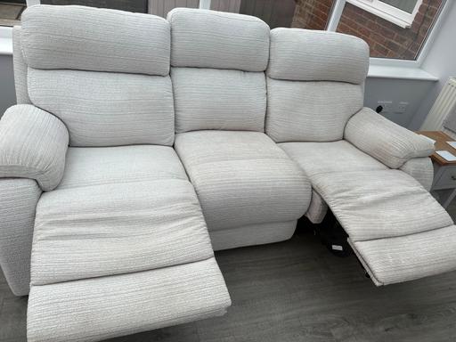 Buy & Sell The Headland Hartlepool - Photos for 2&3 seater recliner sofa’s