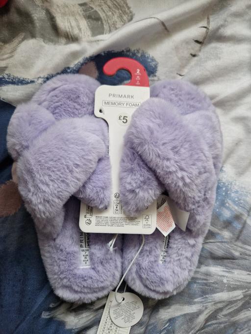 Buy & Sell Ramsgate Thanet - Photos for bn furry open slippers size 2