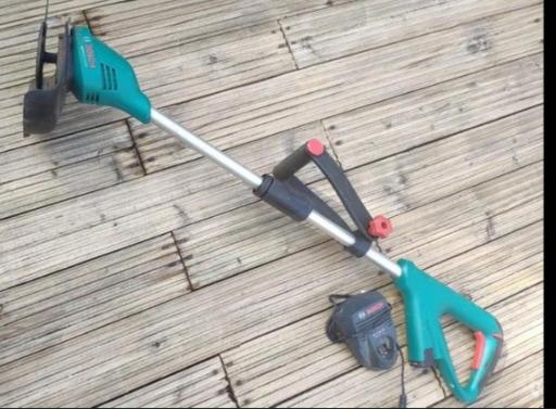 Buy & Sell Brockmoor Dudley - Photos for Bosch Easy grass cut 12 / 230 strimmer ￡55