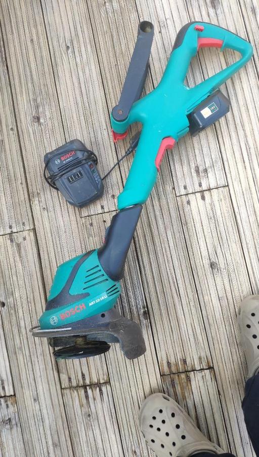 Buy & Sell Dudley West Midlands - Photos for Bosch ART 23-18 LI with 2 batteries and charg