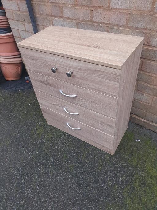 Buy & Sell Pensnett Dudley - Photos for Nice , 4 Draw , Light Wood Chest Of Draws,VGC