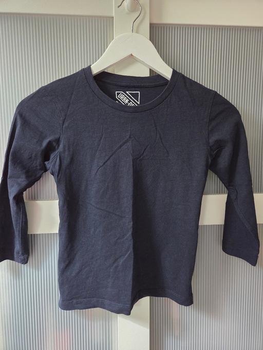 Buy & Sell Weston Point Halton - Photos for Age 7 MATALAN navy long sleeve top
