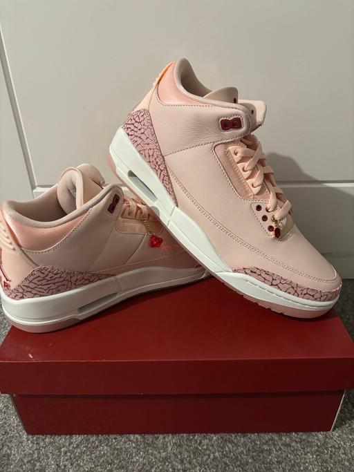 Buy & Sell Long Sutton Somerset - Photos for jordan 3 retro V day trainers - limited ed