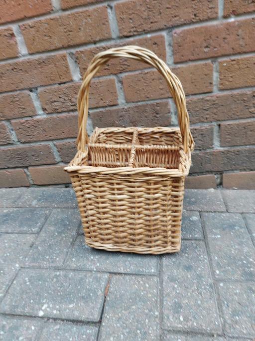 Buy & Sell Kings Norton Birmingham - Photos for Basket for bottles