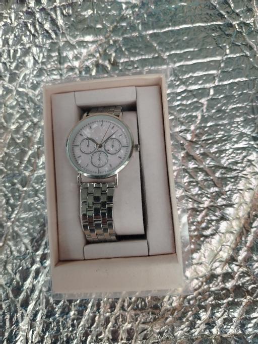 Buy & Sell Rowley Regis Sandwell - Photos for women's silver watch