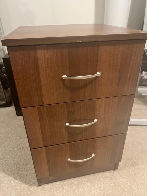 Buy & Sell Swan Village Sandwell - Photos for 3 Draw wooden bedside table