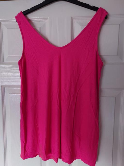 Buy & Sell Woodthorpe Charnwood - Photos for Women's pink vest top size 12
