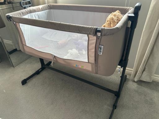 Buy & Sell Runnymede Surrey - Photos for Baby Crib Bed Joining onto Adult bed