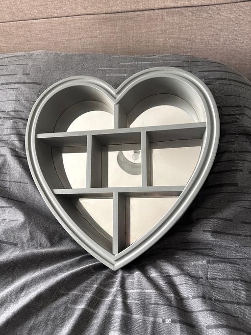 Buy & Sell Woodsetton Dudley - Photos for Heart shelving / mirror 