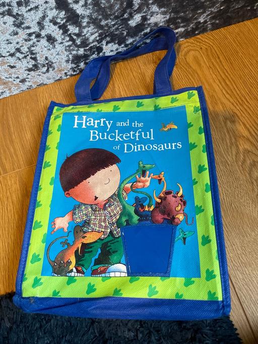 Buy & Sell Rowley Village Sandwell - Photos for Harry and the bucketful of dinosaurs set