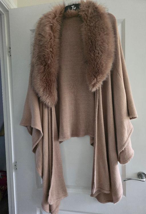 Buy & Sell Rowley Regis Sandwell - Photos for cascade ducky pink fur collar shawl