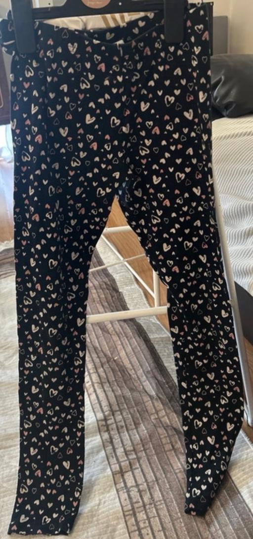 Buy & Sell Southend South East London - Photos for Mix trousers ✨