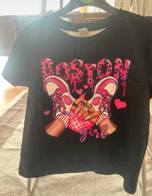 Buy & Sell Bellingham South East London - Photos for New Pink Graphic Crop Top – Streetwear Style