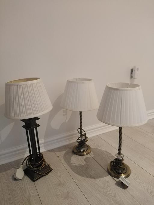 Buy & Sell Royston Barnsley - Photos for 3 lamps and shades